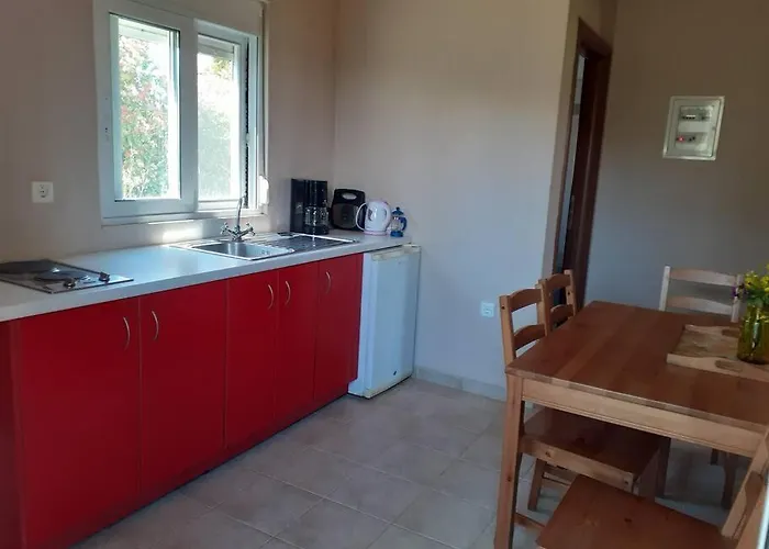 Phyllida - B1 * زاخارو